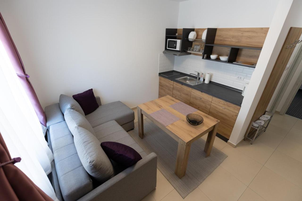 Navigator Hotel Палич Екстериор снимка