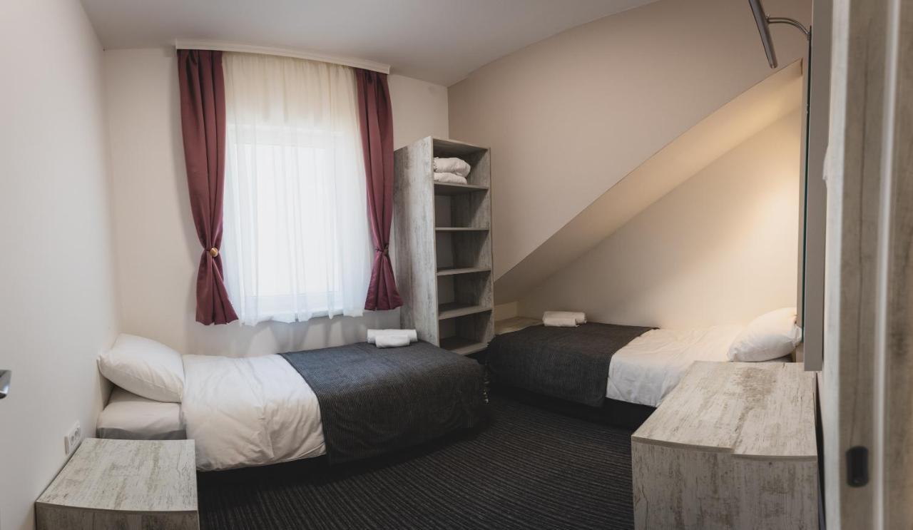 Navigator Hotel Палич Екстериор снимка